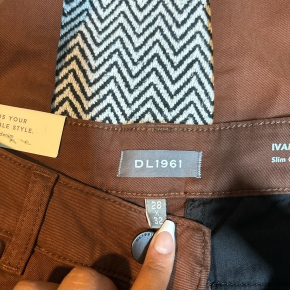 DL1961 Ivan Slim Chino Pant Pinecone Brown | Sz 28x32 | NWT - Picture 3 of 8